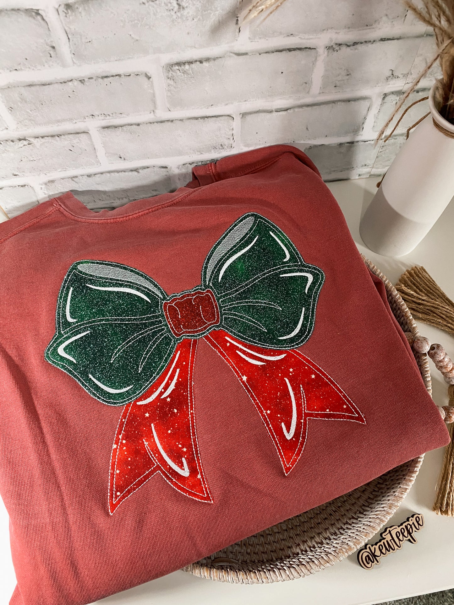 Christmas Glitter Bow Appliqué Sweatshirt | Embroidered